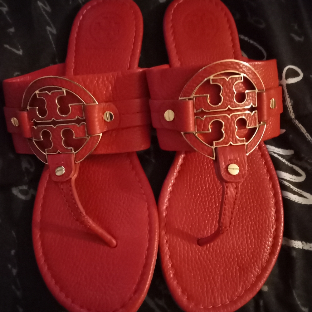 🩸SOLD🩸...Tory Burch Sandals